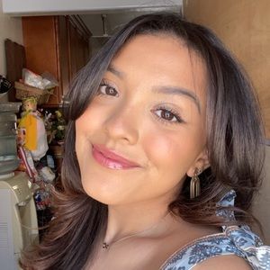 Meet your Posher, Fernanda